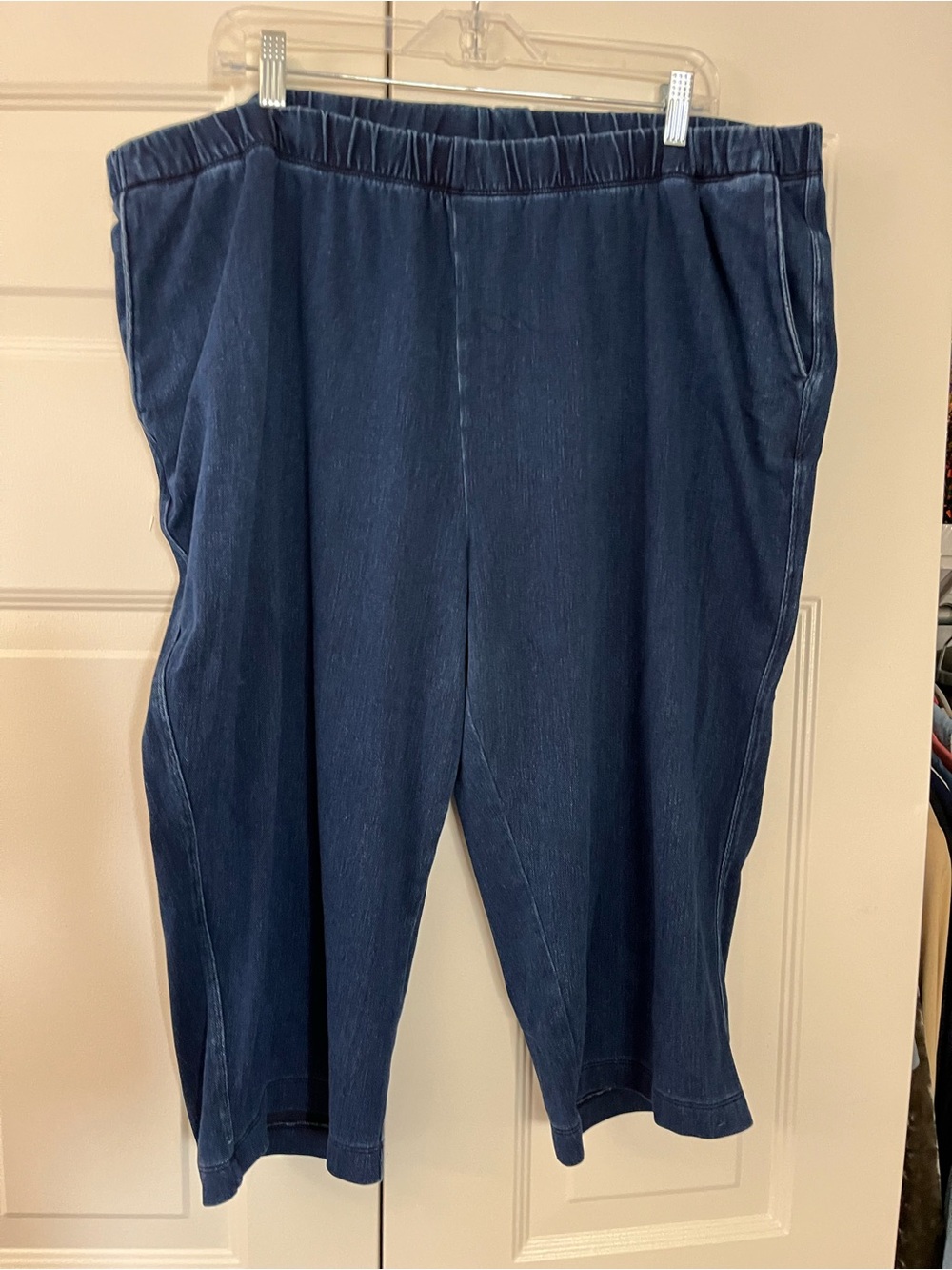 Lands End Stretch Knit Pull On Capri